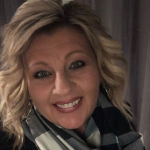 Meet your Posher, Annette